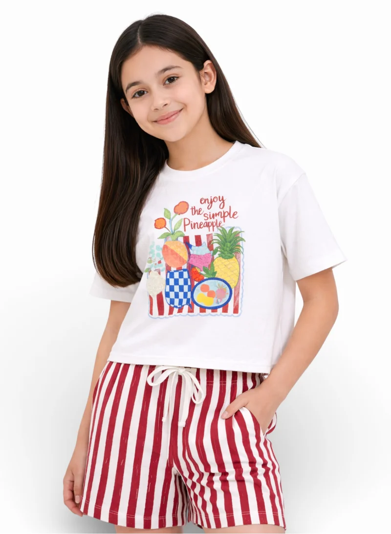 فكتور اند جين طقم بناتي قطعتين تي شيرت بطبعة ورسومات وشورت مخطط - أبيض وأحمر